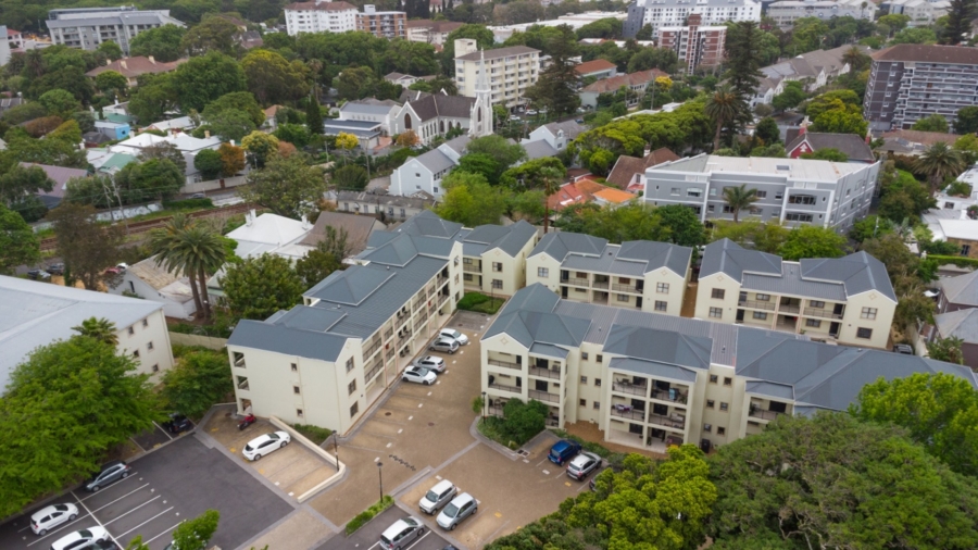 1 Bedroom Property for Sale in Rondebosch Western Cape